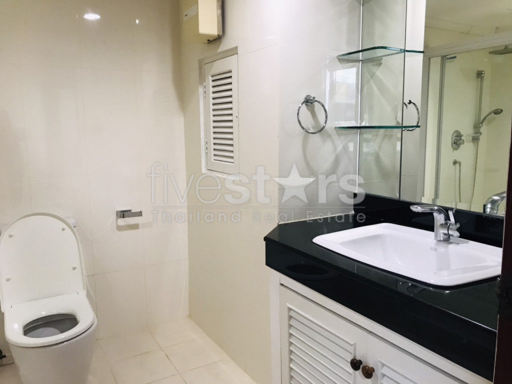 Pet friendly apartment 4 bedroom for rent near BTS Phrom Phong, photo 14
