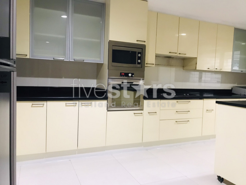 Pet friendly apartment 4 bedroom for rent near BTS Phrom Phong, photo 8