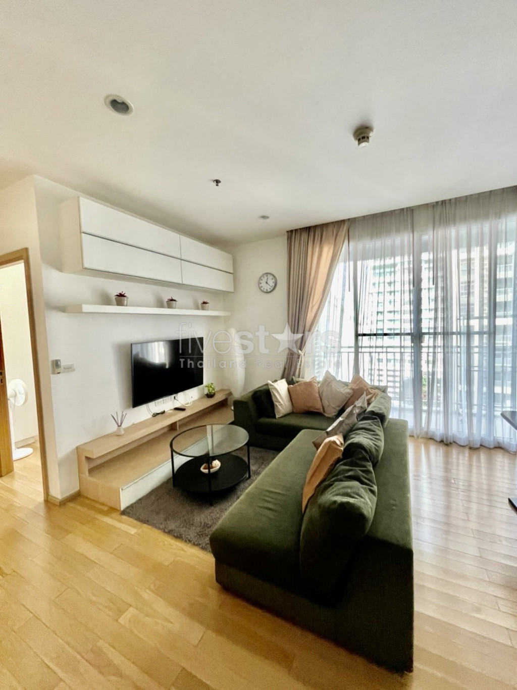 Condo de 2 chambres à louer près de la station Phrom Phong BTS, photo 2
