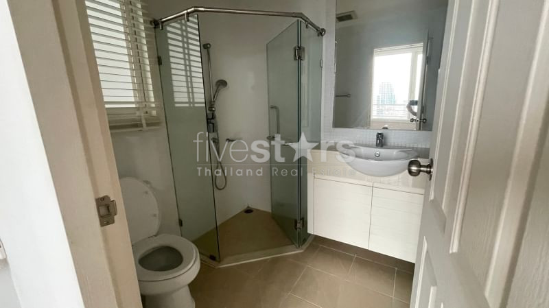 Condo de 3 chambres à louer sur Phrom Phong, photo 13