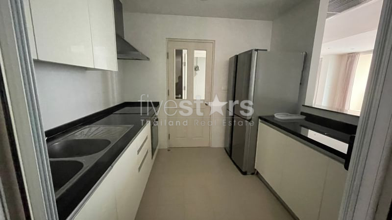 Condo de 3 chambres à louer sur Phrom Phong, photo 6