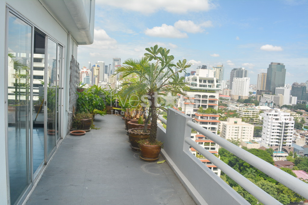 Appartement de 3 chambres à vendre à Phromphong avec jardin privatif, photo 5