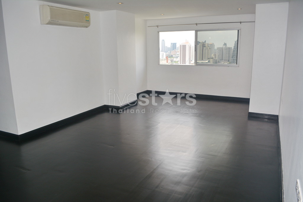 Duplex de 3 chambres avec jardin privé à Bangkok, photo 16