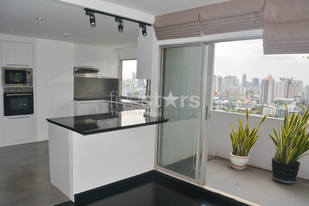 Duplex de 3 chambres avec jardin privé à Bangkok, photo 12