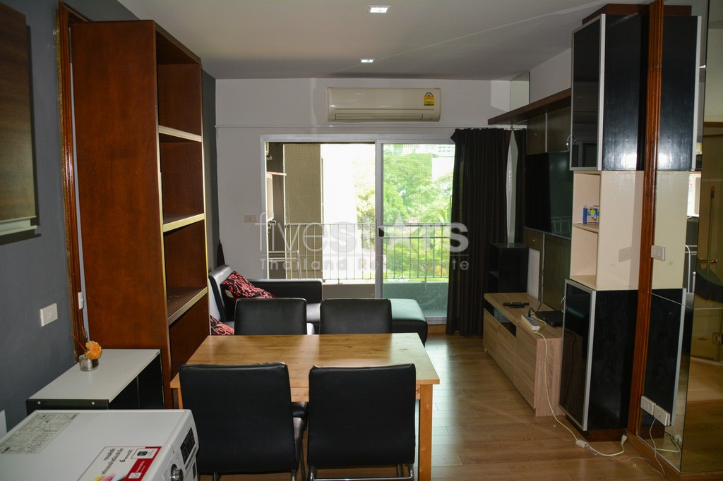 Appartement 2 chambres moderne à vendre proche BTS Phromphong, photo 2