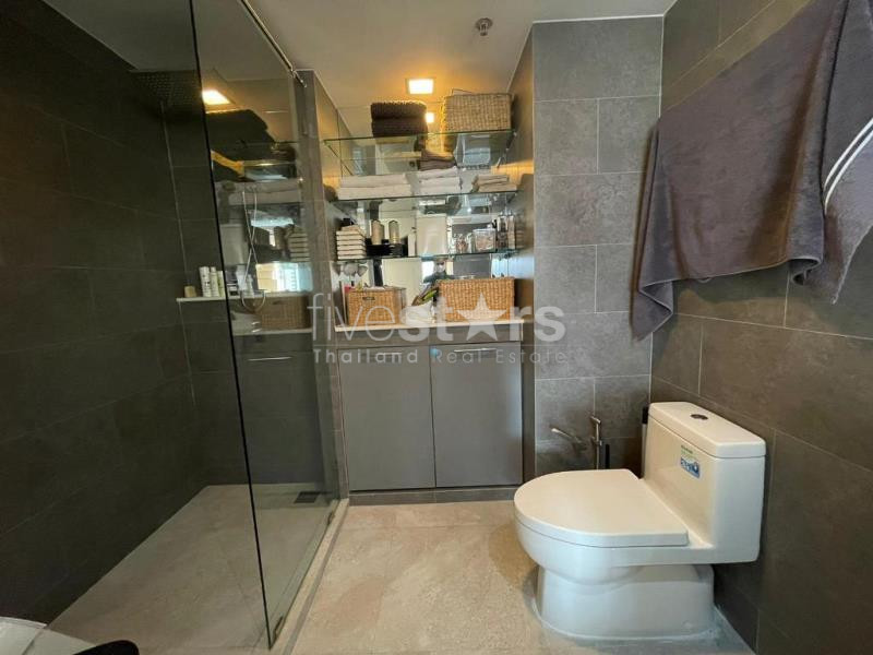 Condo de 2+1 chambres acceptant les animaux à louer à Phrom Phong, photo 15