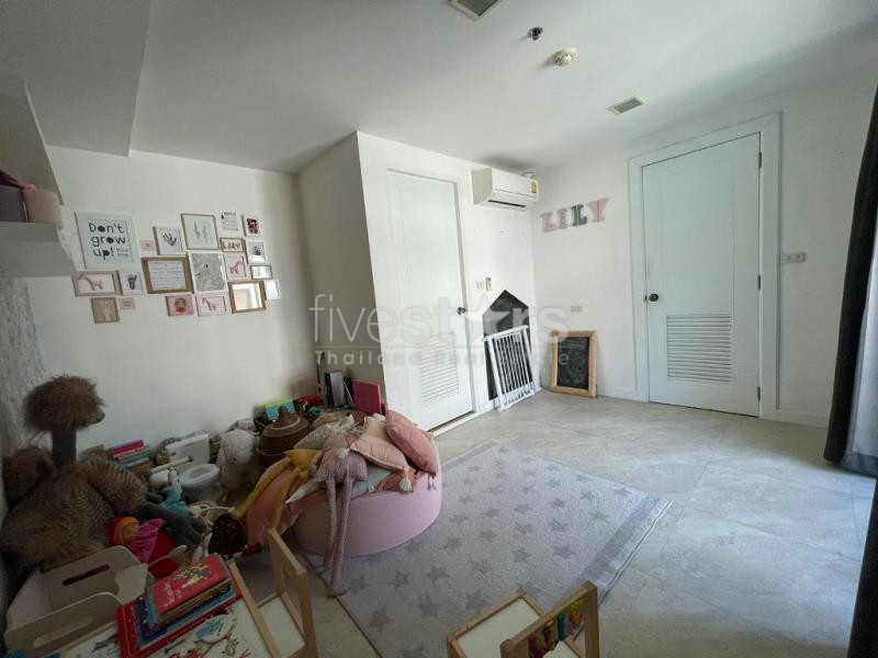 Condo de 2+1 chambres acceptant les animaux à louer à Phrom Phong, photo 13