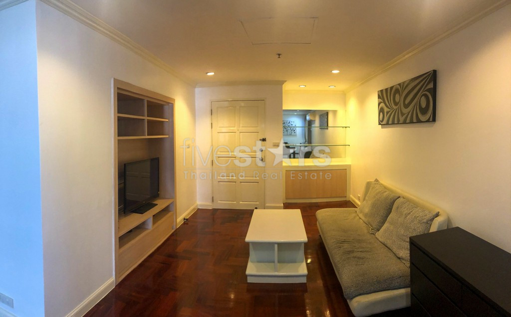 2-bedroom condo for sale close to BTS Phromphong, photo 2