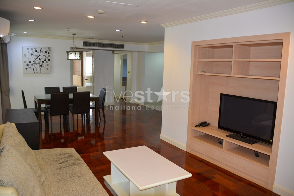 2-bedroom condo for sale close to BTS Phromphong, photo 6