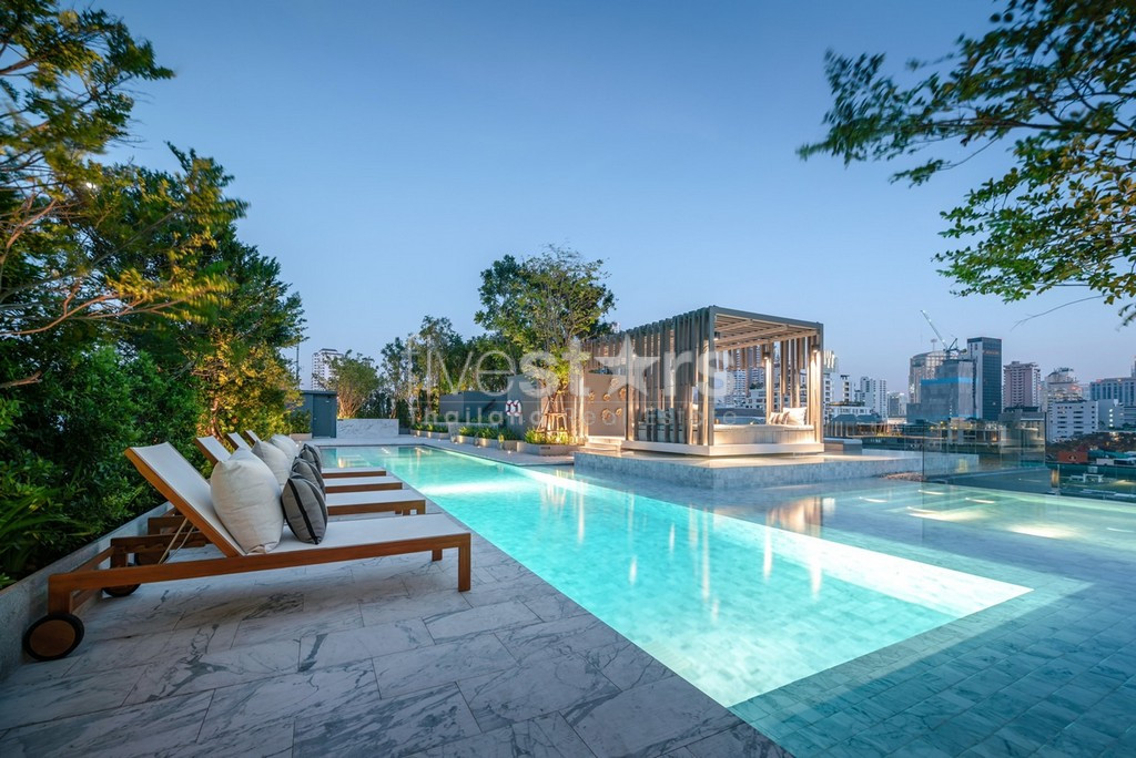 Penthouse de 4 chambres avec piscine privative à vendre quartier Phromphong, photo 20