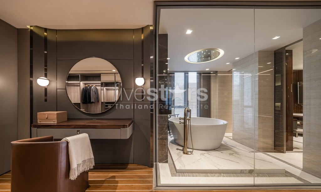 Penthouse de 4 chambres avec piscine privative à vendre quartier Phromphong, photo 14
