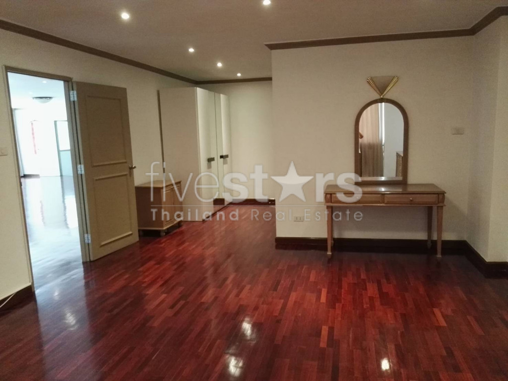 Condo de 3 chambres à vendre sur Phrom Phong, photo 4