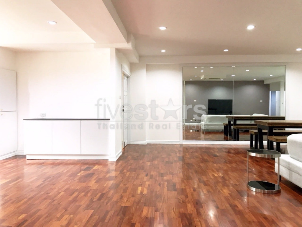 Spacious 3 bedrooms pet friendly apartment for rent in Thonglor, photo 4