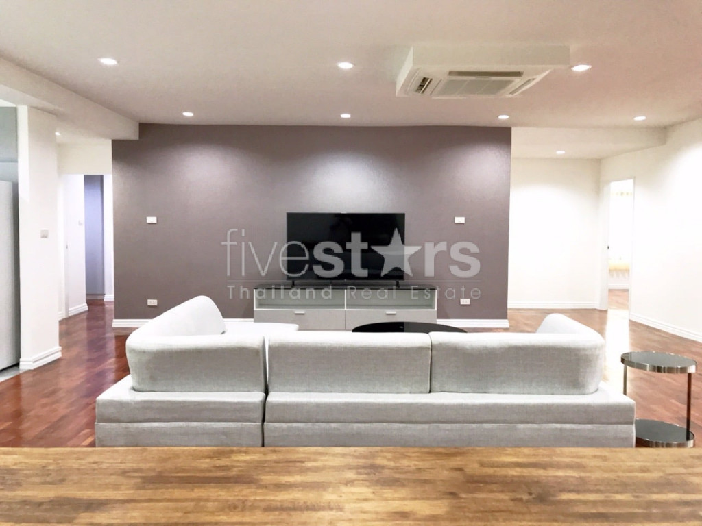 Spacious 3 bedrooms pet friendly apartment for rent in Thonglor, photo 6