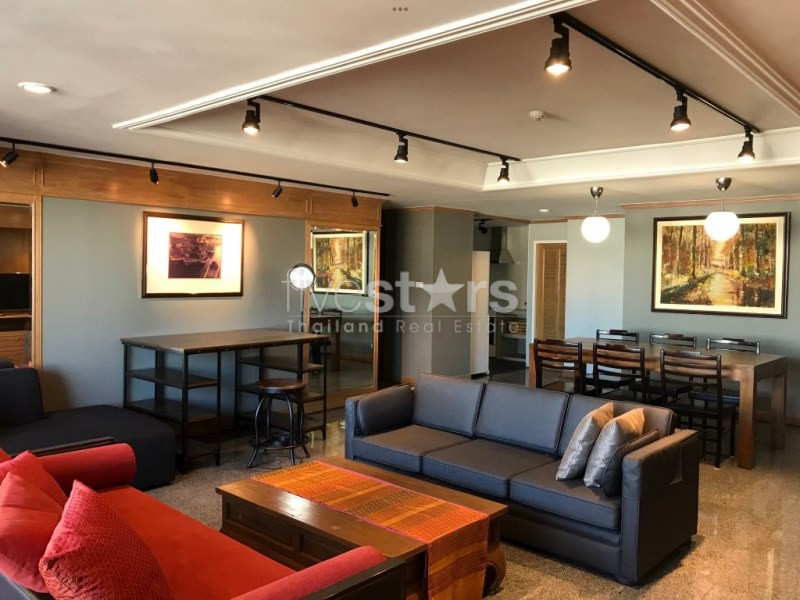 Condo spacieux de 2 chambres à vendre sur Thong Lo