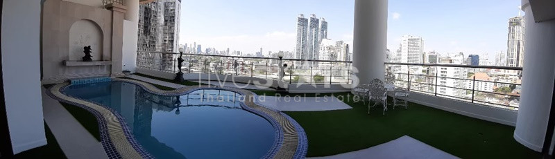 Spacious 3 bedroom duplex with private pool near BTS Phromphong, photo 3