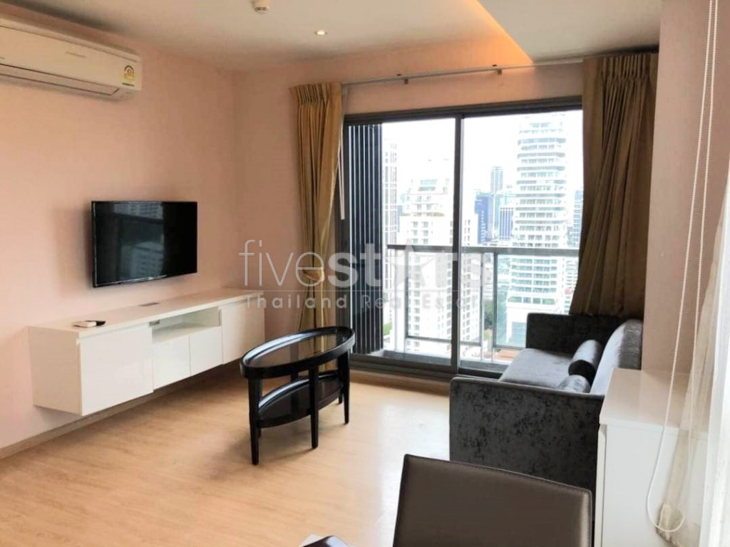 Appartement de 1 chambre à vendre près du BTS Phrom Phong
