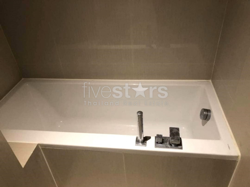 Appartement de 1 chambre à vendre près du BTS Phrom Phong, photo 10
