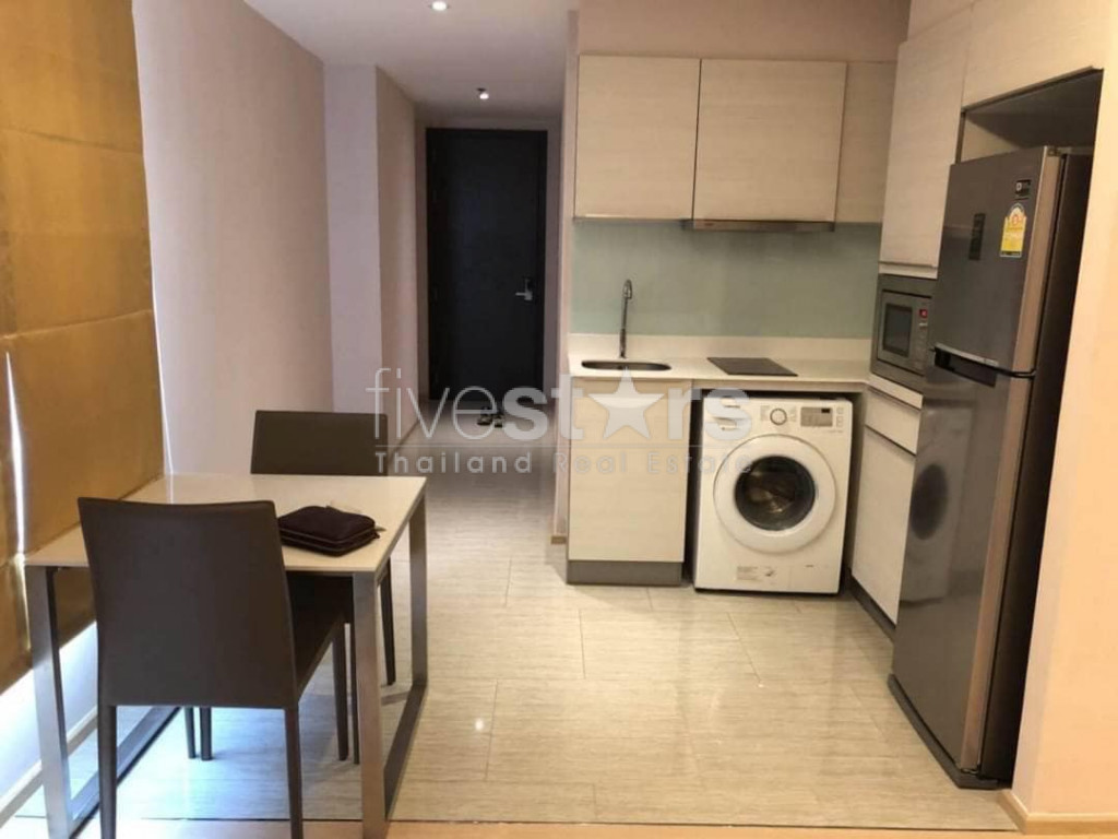 Appartement de 1 chambre à vendre près du BTS Phrom Phong, photo 4