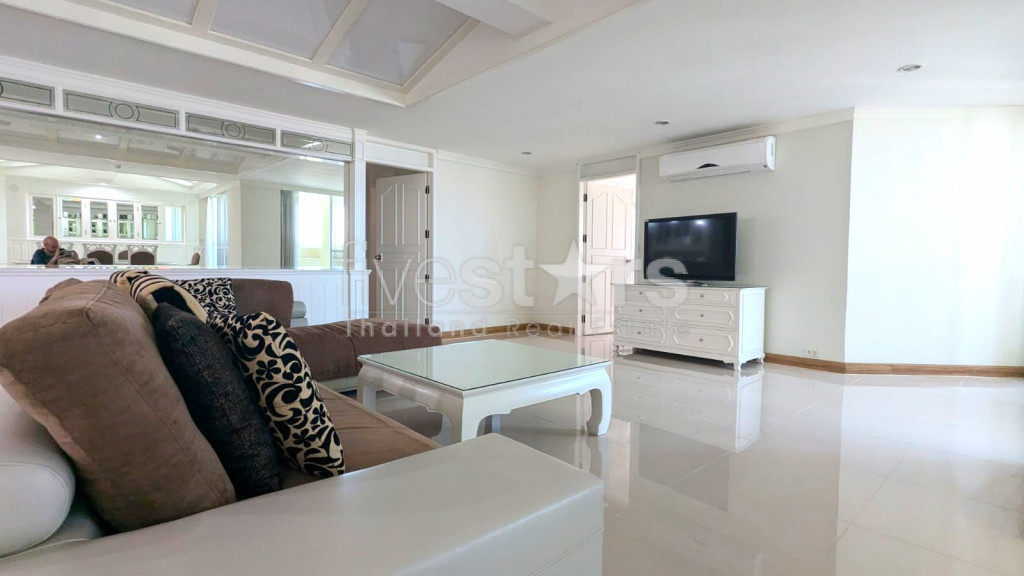 Grand appartement familial de 4 chambres à Thonglor