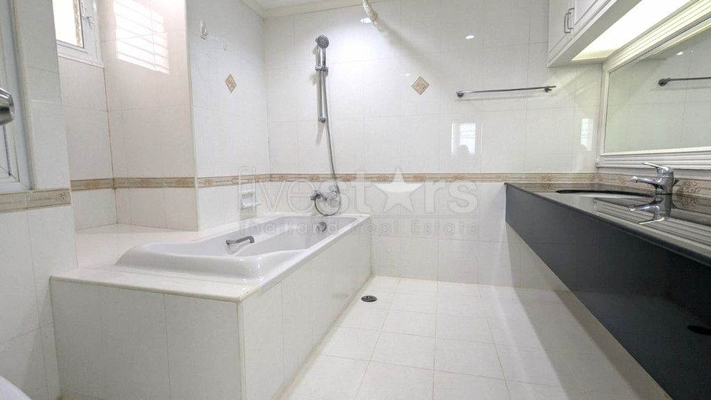 Grand appartement familial de 4 chambres à Thonglor, photo 16