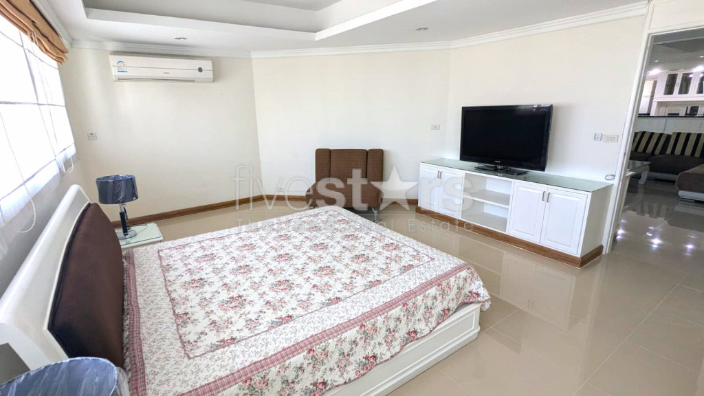 Grand appartement familial de 4 chambres à Thonglor, photo 12