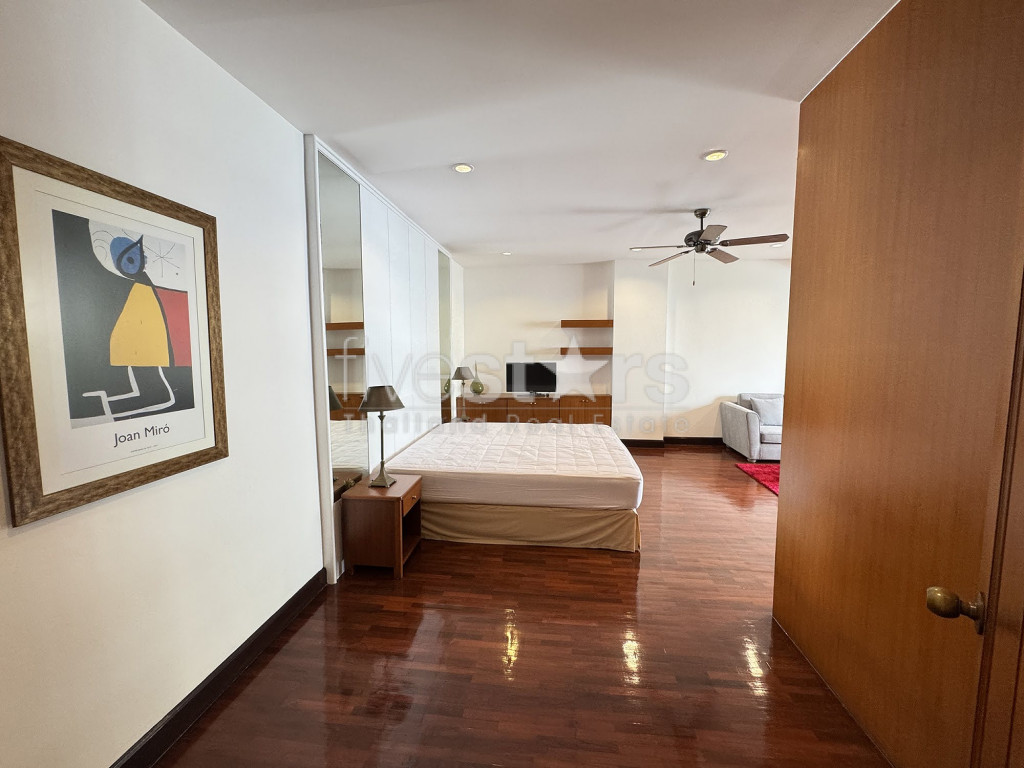 Grand appartement de 3 chambres près du BTS Phrom Phong, photo 8