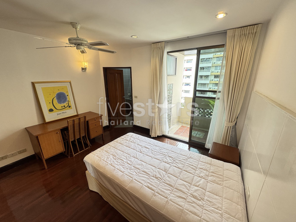 Grand appartement de 3 chambres près du BTS Phrom Phong, photo 12