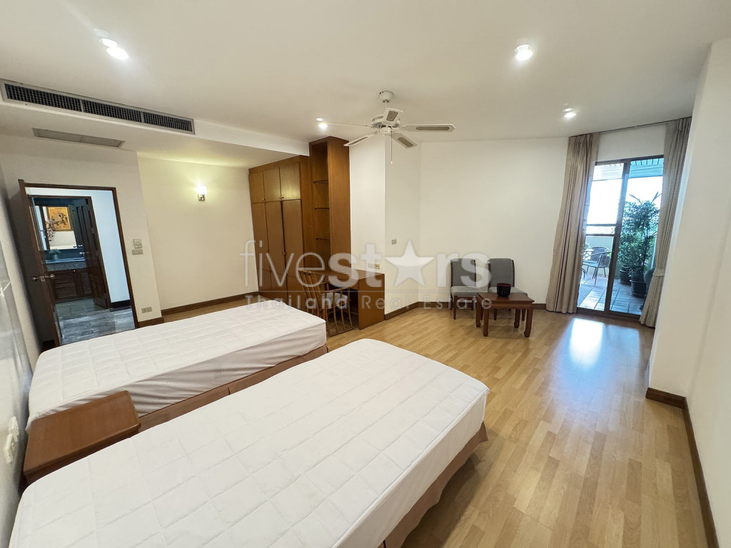 Grand appartement de 3 chambres près du BTS Phrom Phong, photo 15