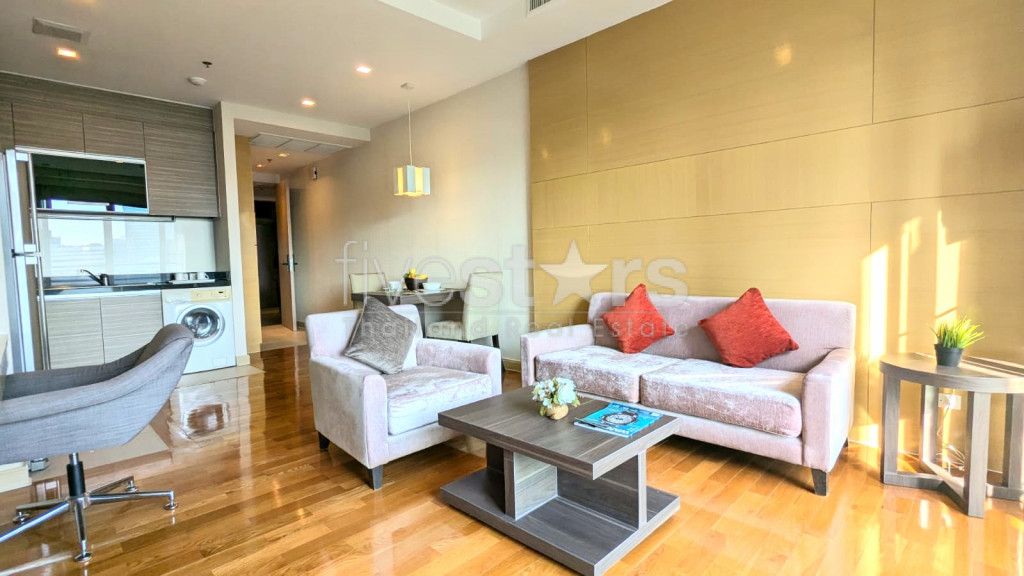 Grand appartement de 1 chambre à louer à Phrom Phong, Sukhumvit, photo 2