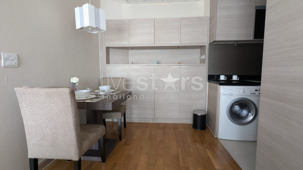 Grand appartement de 1 chambre à louer à Phrom Phong, Sukhumvit, photo 4