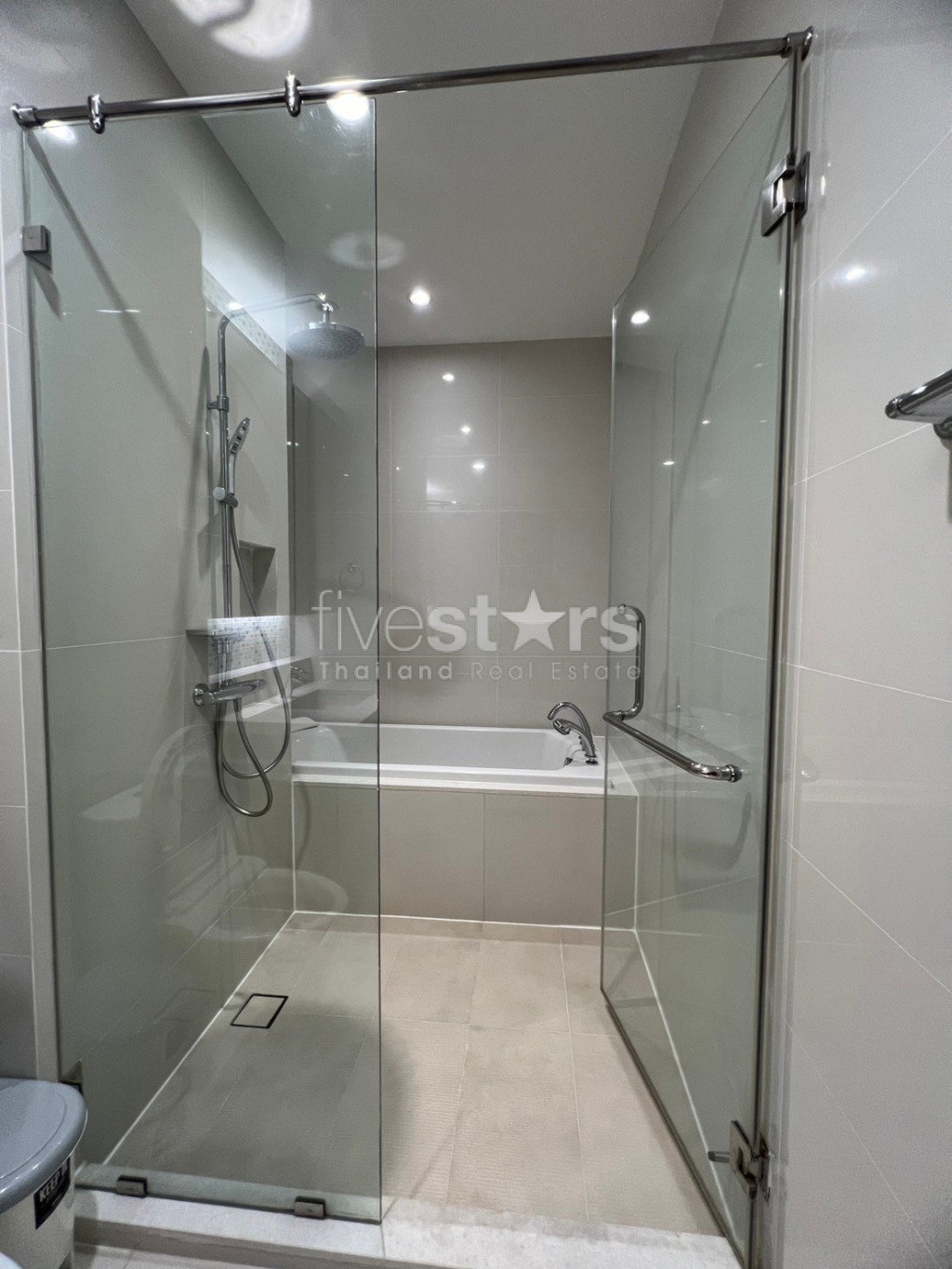 Grand Appartement 1 Chambre à Louer à Phrom Phong, Sukhumvit 24, photo 14