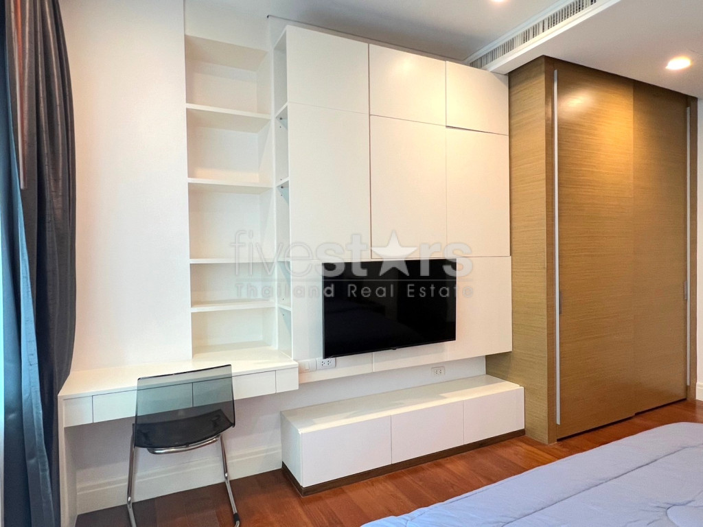 Grand Appartement 1 Chambre à Louer à Phrom Phong, Sukhumvit 24, photo 3