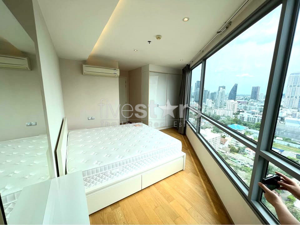 Appartement de 2 chambres à louer près du BTS Phrom Phong, photo 5