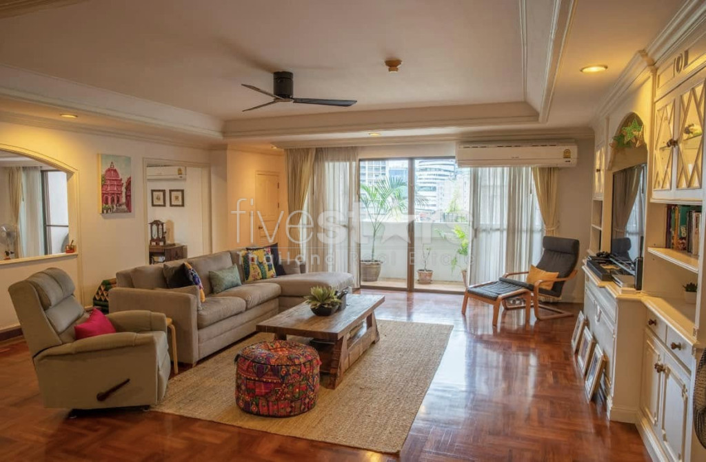 Appartement familial de 4 chambres à louer entre Phrom Phong et Thonglor