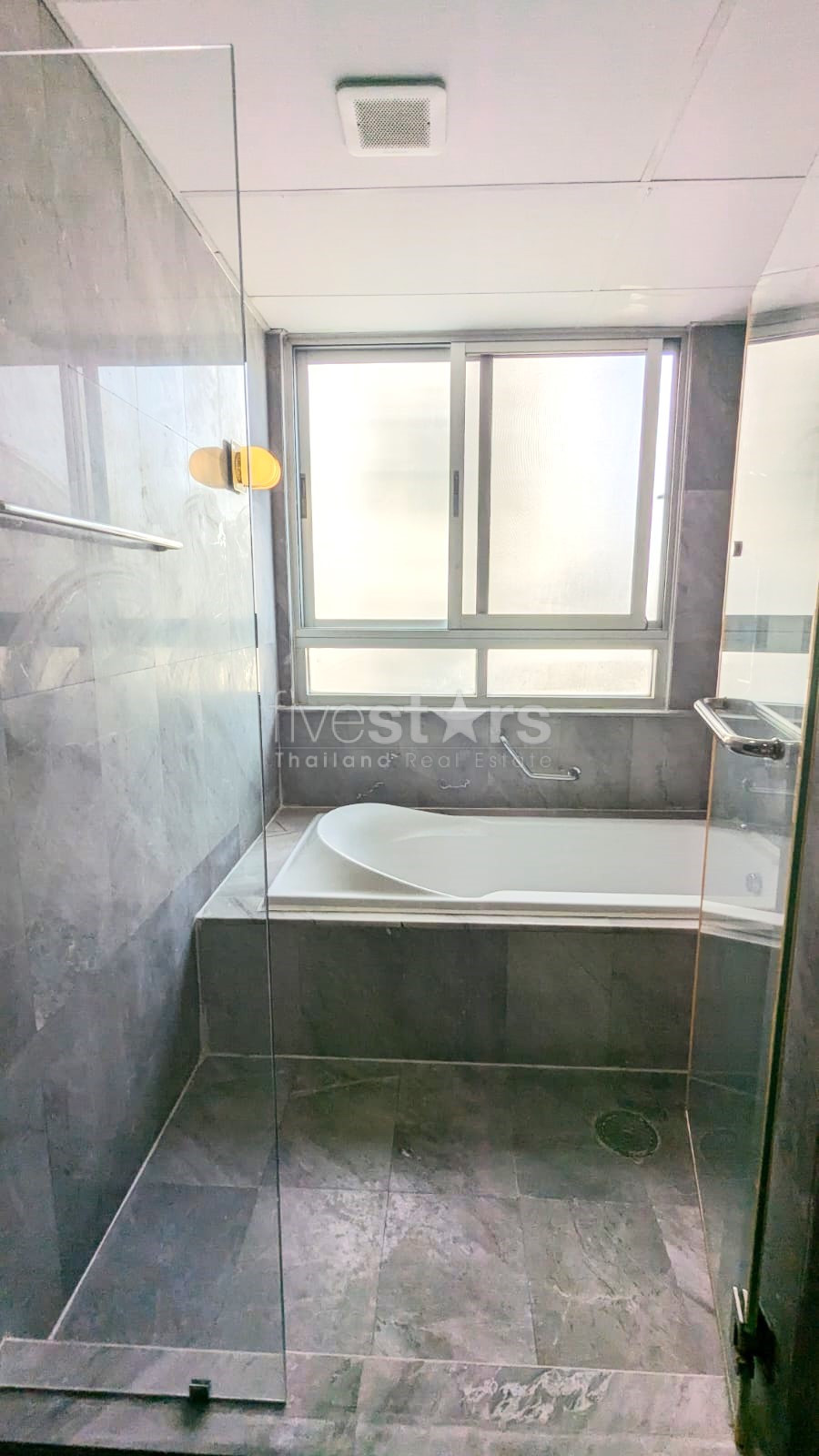 Appartement de 2 chambres à louer à Phrom Phong, proche du BTS, photo 11