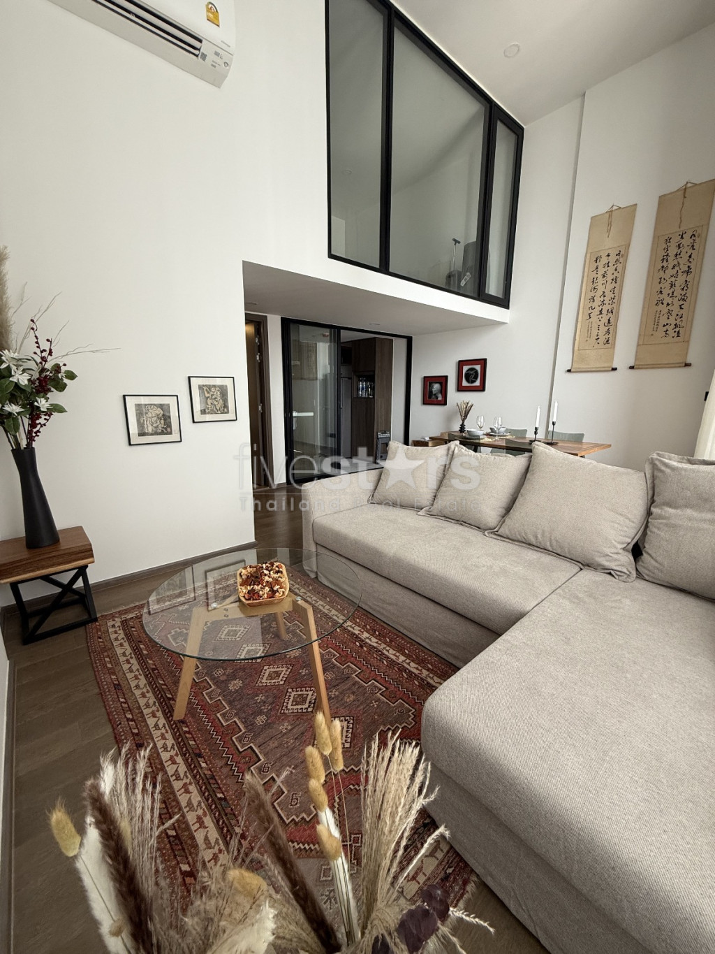 Luxueux duplex de 1 chambre à louer à Thonglor