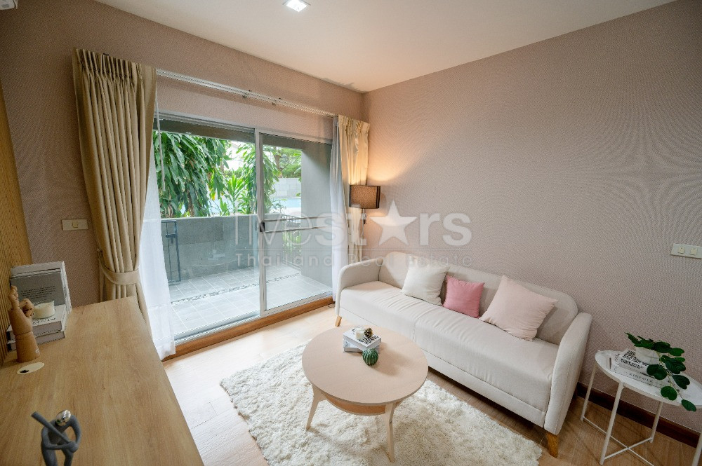 Appartement moderne de 2 chambres à vendre proche BTS Phromphong, photo 3
