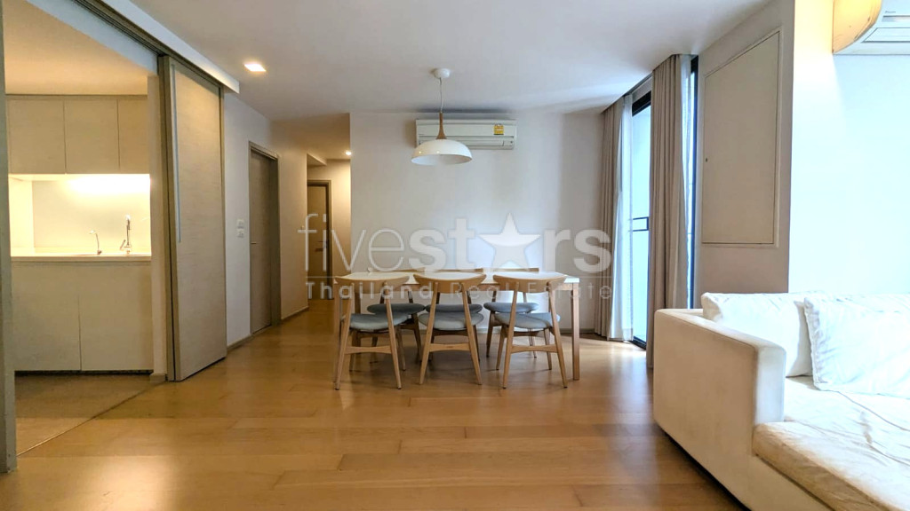Appartement de 2 chambres + bureau à louer à Thonglor, photo 3