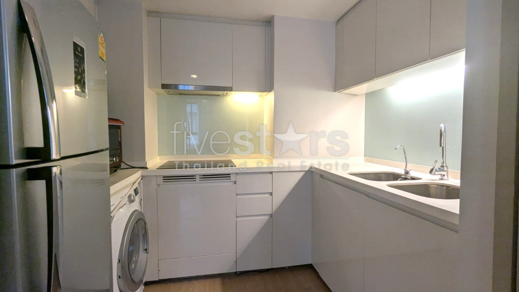 Appartement de 2 chambres + bureau à louer à Thonglor, photo 6