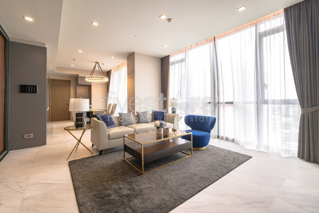 Condo de luxe avec 2 chambres à louer quartier Thonglor, photo 2