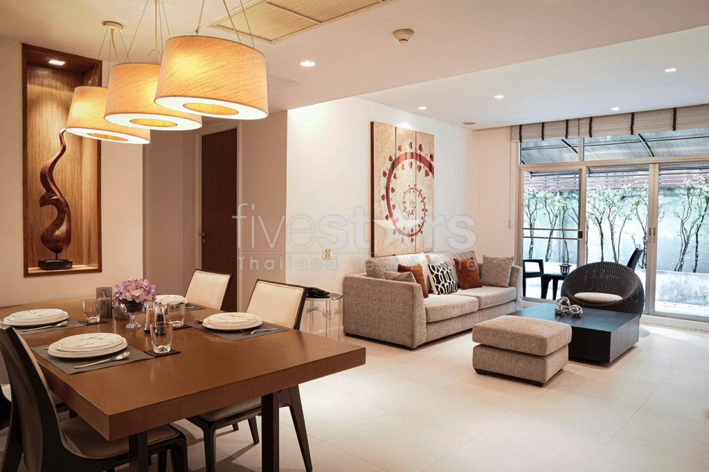Appartement 2 chambres à louer à Thonglor, acceptant les animaux de compagnie