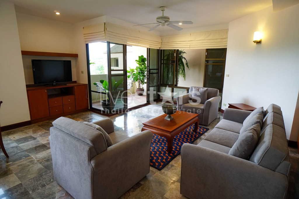 Grand appartement de 3 chambres près du BTS Phrom Phong, photo 2