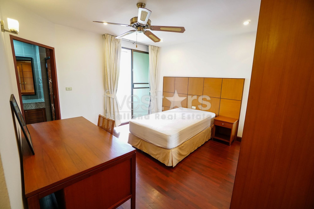 Grand appartement de 3 chambres près du BTS Phrom Phong, photo 9
