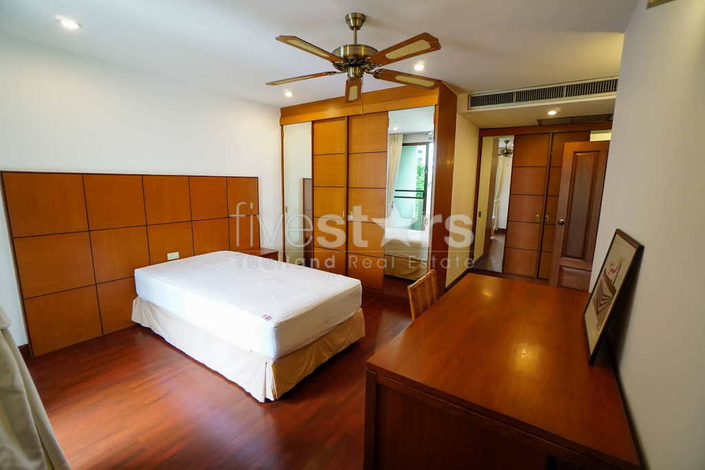 Grand appartement de 3 chambres près du BTS Phrom Phong, photo 10