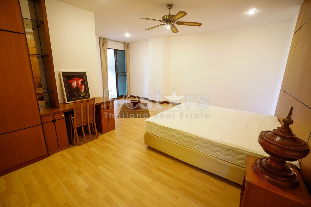 Grand appartement de 3 chambres près du BTS Phrom Phong, photo 12
