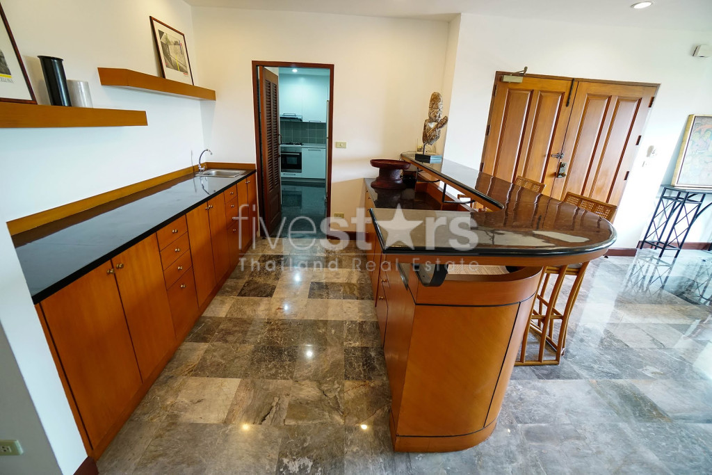 Grand appartement de 3 chambres près du BTS Phrom Phong, photo 14