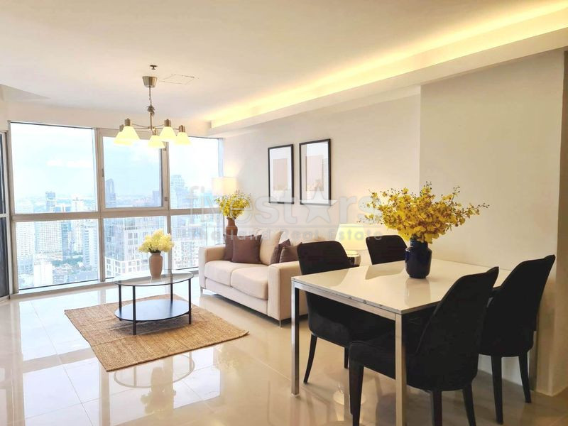 Appartement de 4 chambres à louer entre Phrom Phong et Thonglor