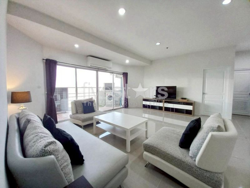 Appartement de 4 chambres à louer entre Phrom Phong et Thonglor