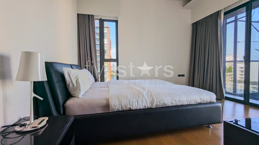 Appartement de standing de 2 chambres à vendre quartier Phromphong, photo 9